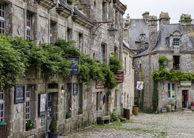Locronan im Finistère Bretagne - Reisetipps für euren Bretagne Urlaub