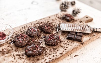 Zarte Versuchung: Schokoladenplätzchen mit rosa Pfeffer